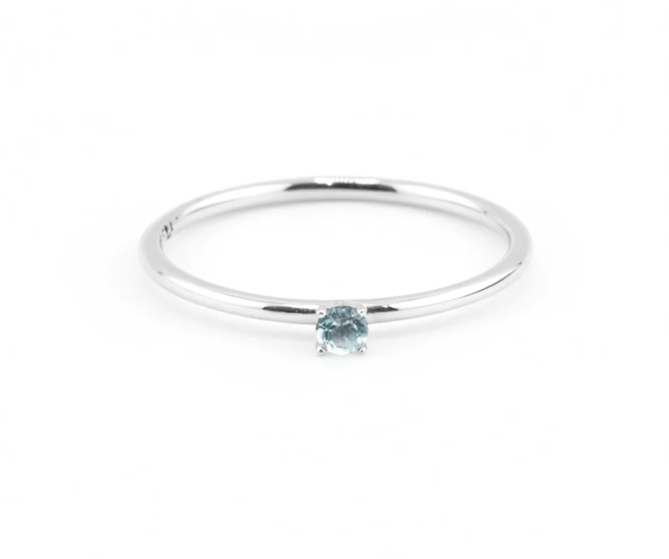 Anillo solitario aguamarina